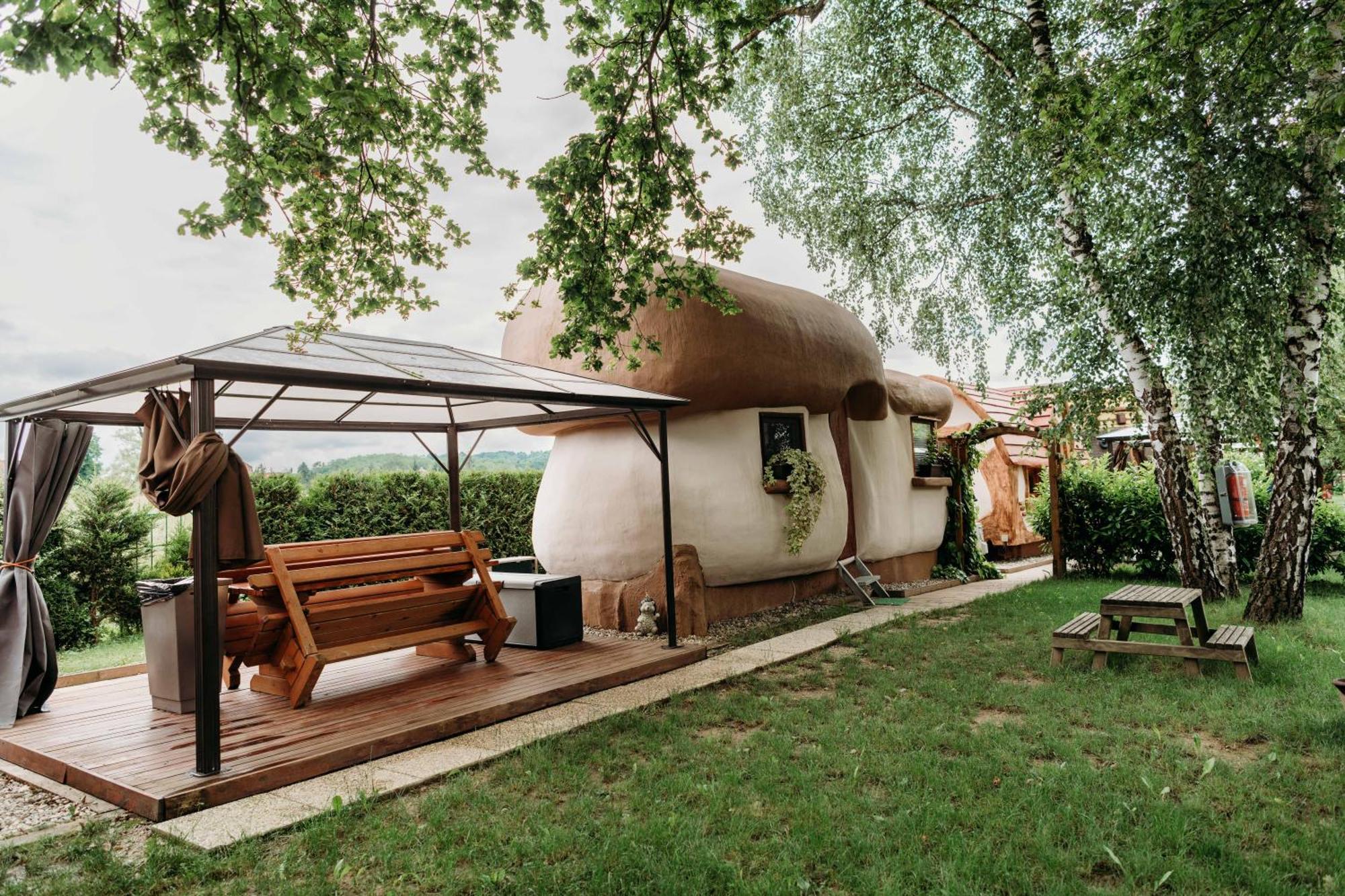 Glamping Rajska Vas Hotel Sentjur ภายนอก รูปภาพ