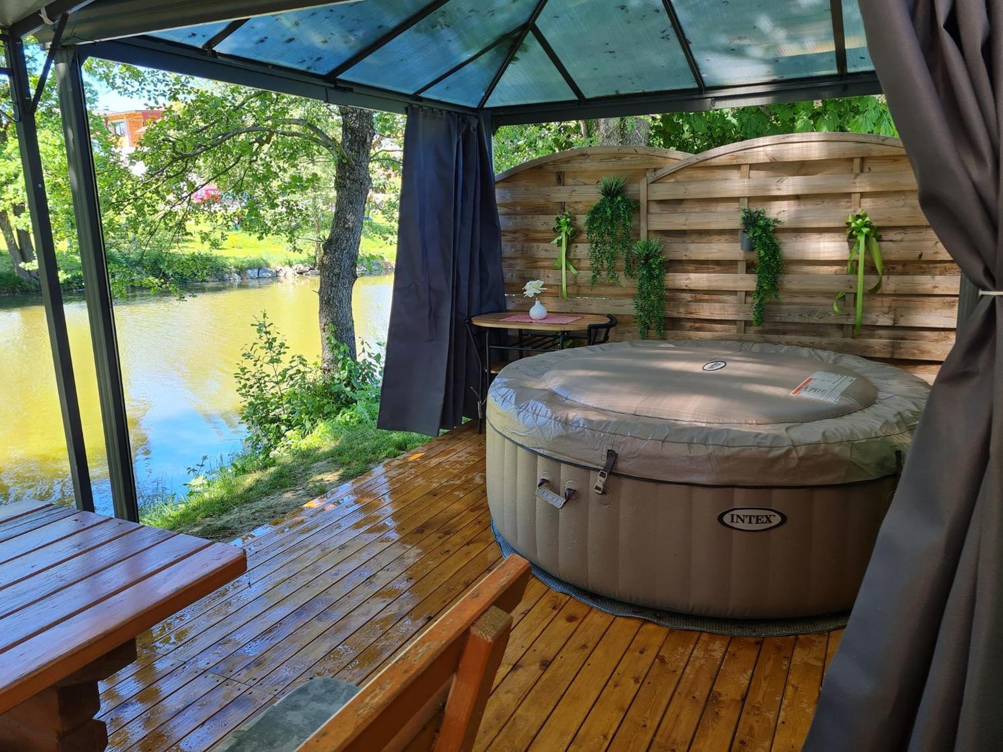 Glamping Rajska Vas Hotel Sentjur ภายนอก รูปภาพ